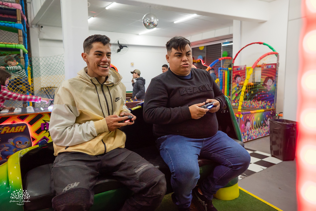 aniversário infantil - festa infantil - fotografia de aniversário - fotografia infantil - dose dupla de aniversário - decoração gatinha marie - decoração homem aranha - salão loly pop - fotografia espontânea - antonio rocha fotografias - renata dalbann