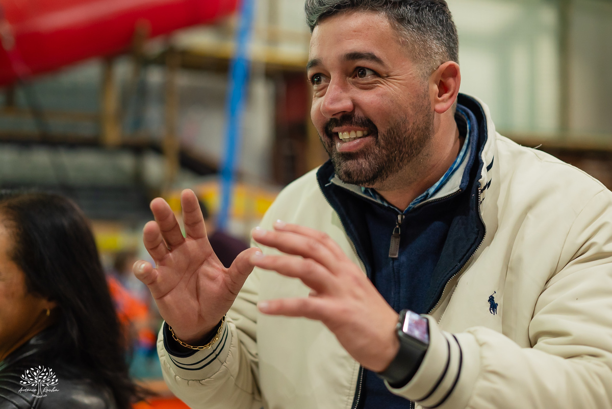 fotografia infantil - festa infantil - Tio Guigui - jardim de margaridas - decoração delicada - fotografia de aniversário - Antonio Rocha Fotografias - ensaio infantil - parabéns animado - olhos brilhantes – pelotas - fotografia de família - playground