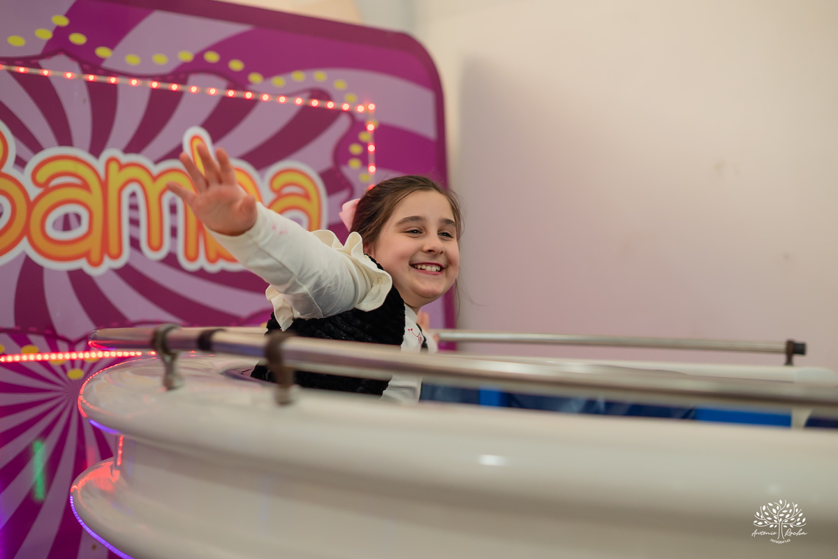 fotografia de aniversário infantil - fotógrafo em Pelotas - xerife Toy Story - fotografia espontânea - fotos de crianças - registros de infância - ensaio infantil - festa no Loly Pop - Antonio Rocha Fotografias – Forky – Garfinho Toy Story - Buzz - Rex