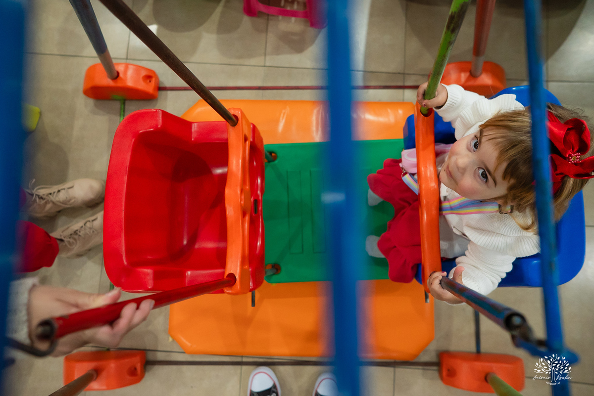 fotografia de aniversário infantil - fotógrafo em Pelotas - xerife Toy Story - fotografia espontânea - fotos de crianças - registros de infância - ensaio infantil - festa no Loly Pop - Antonio Rocha Fotografias – Forky – Garfinho Toy Story - Buzz - Rex