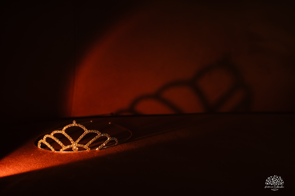 cliques 15 anos - festa de debutante - ensaio pré-festa - Quinta Dom Manuel - Essence Beauty - valsa com o pai - dança com as amigas - pista de dança - confetes coloridos - parabéns 15 anos - fotografia de debutante - Antonio Rocha Fotografias - Pelotas