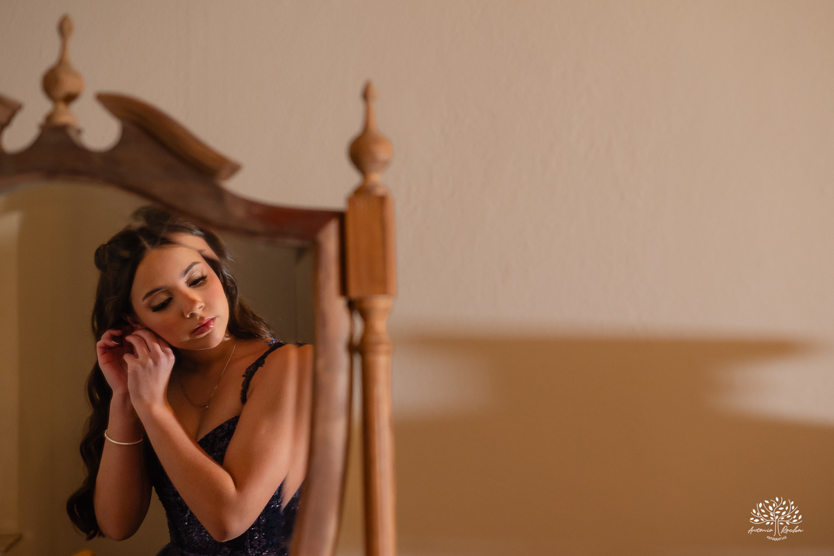 cliques 15 anos - festa de debutante - ensaio pré-festa - Quinta Dom Manuel - Essence Beauty - valsa com o pai - dança com as amigas - pista de dança - confetes coloridos - parabéns 15 anos - fotografia de debutante - Antonio Rocha Fotografias - Pelotas