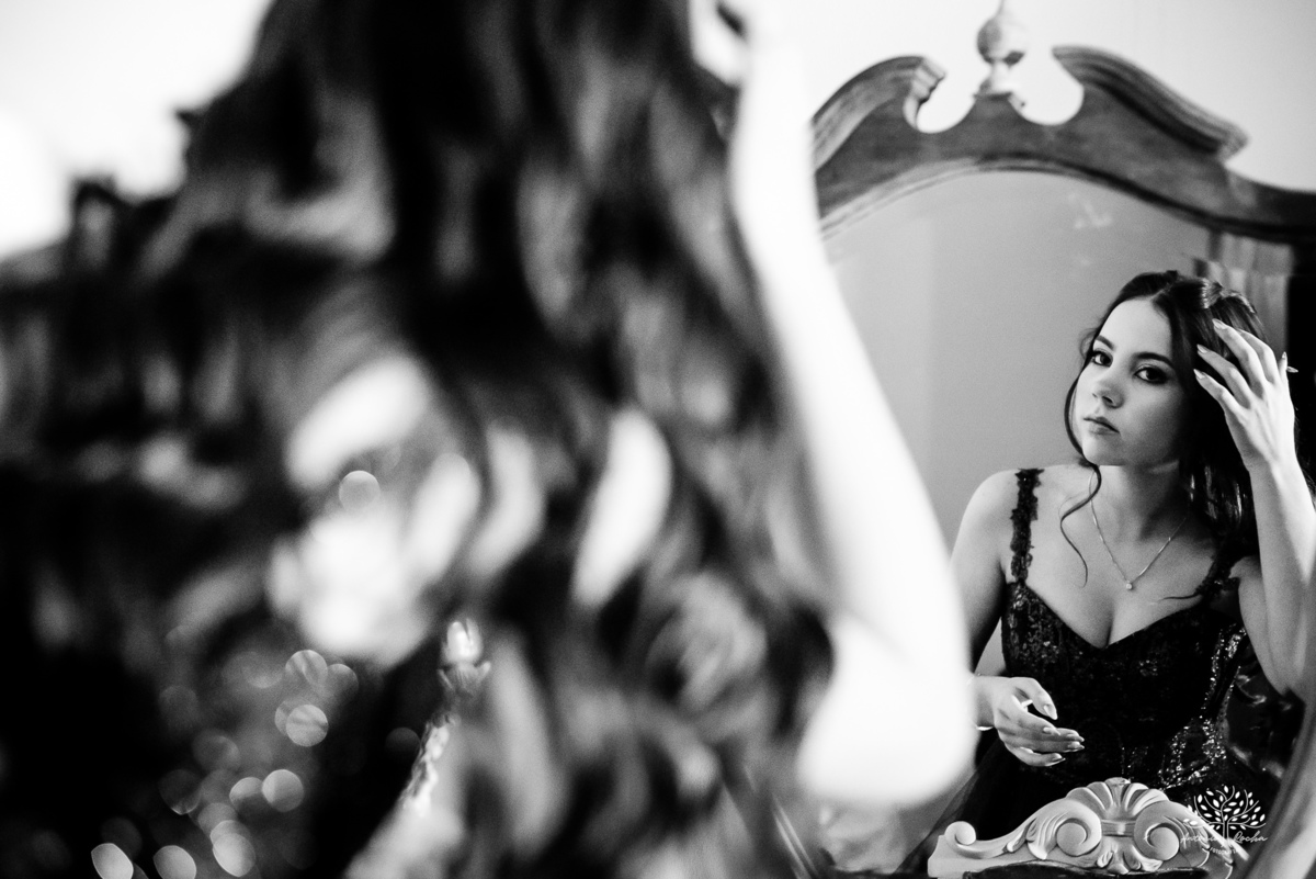 cliques 15 anos - festa de debutante - ensaio pré-festa - Quinta Dom Manuel - Essence Beauty - valsa com o pai - dança com as amigas - pista de dança - confetes coloridos - parabéns 15 anos - fotografia de debutante - Antonio Rocha Fotografias - Pelotas