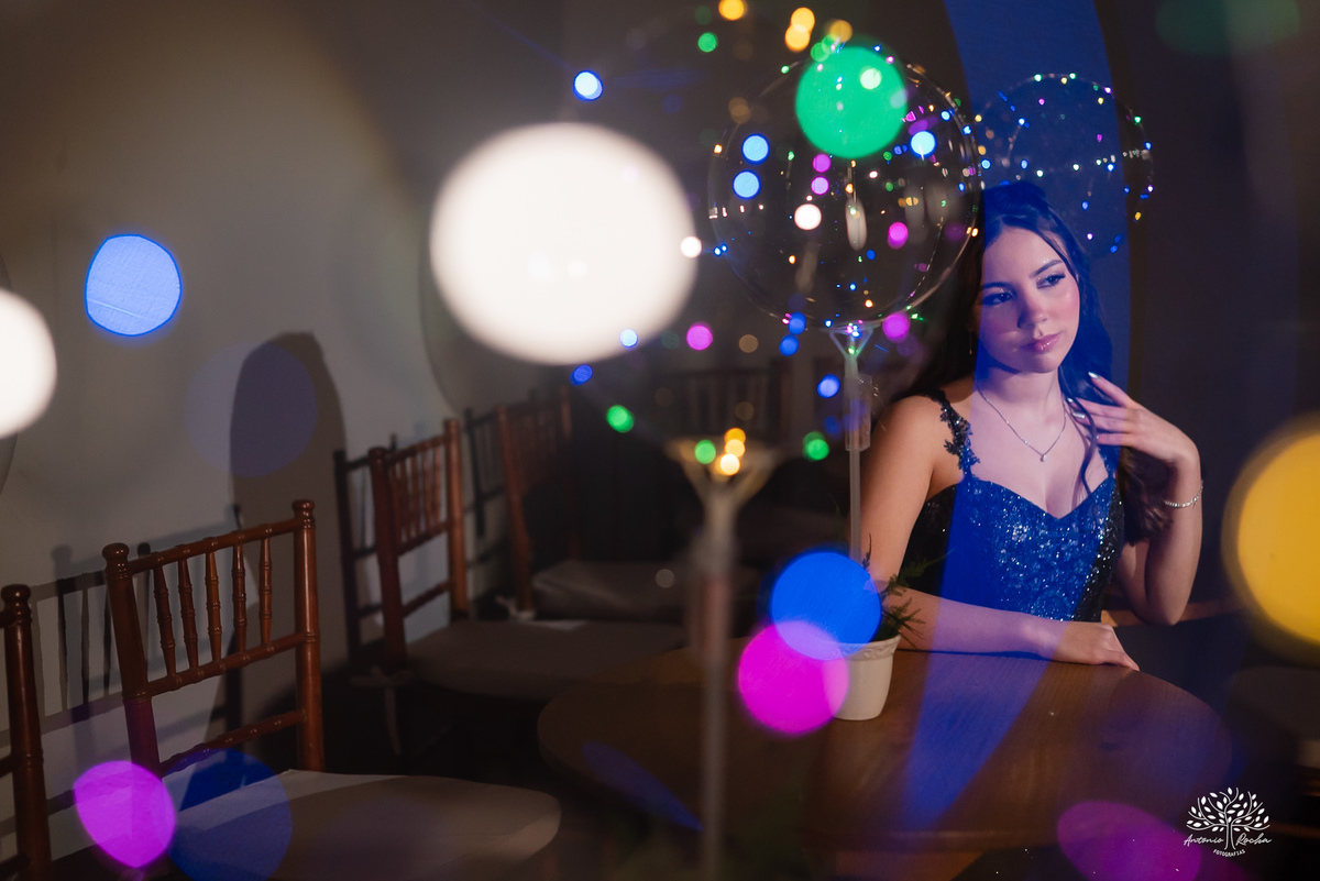 cliques 15 anos - festa de debutante - ensaio pré-festa - Quinta Dom Manuel - Essence Beauty - valsa com o pai - dança com as amigas - pista de dança - confetes coloridos - parabéns 15 anos - fotografia de debutante - Antonio Rocha Fotografias - Pelotas