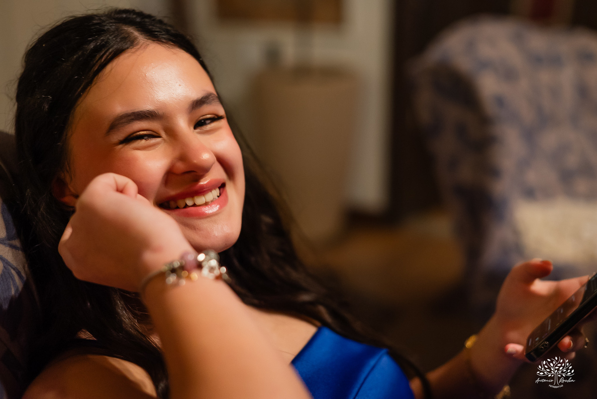 cliques 15 anos - festa de debutante - ensaio pré-festa - Quinta Dom Manuel - Essence Beauty - valsa com o pai - dança com as amigas - pista de dança - confetes coloridos - parabéns 15 anos - fotografia de debutante - Antonio Rocha Fotografias - Pelotas