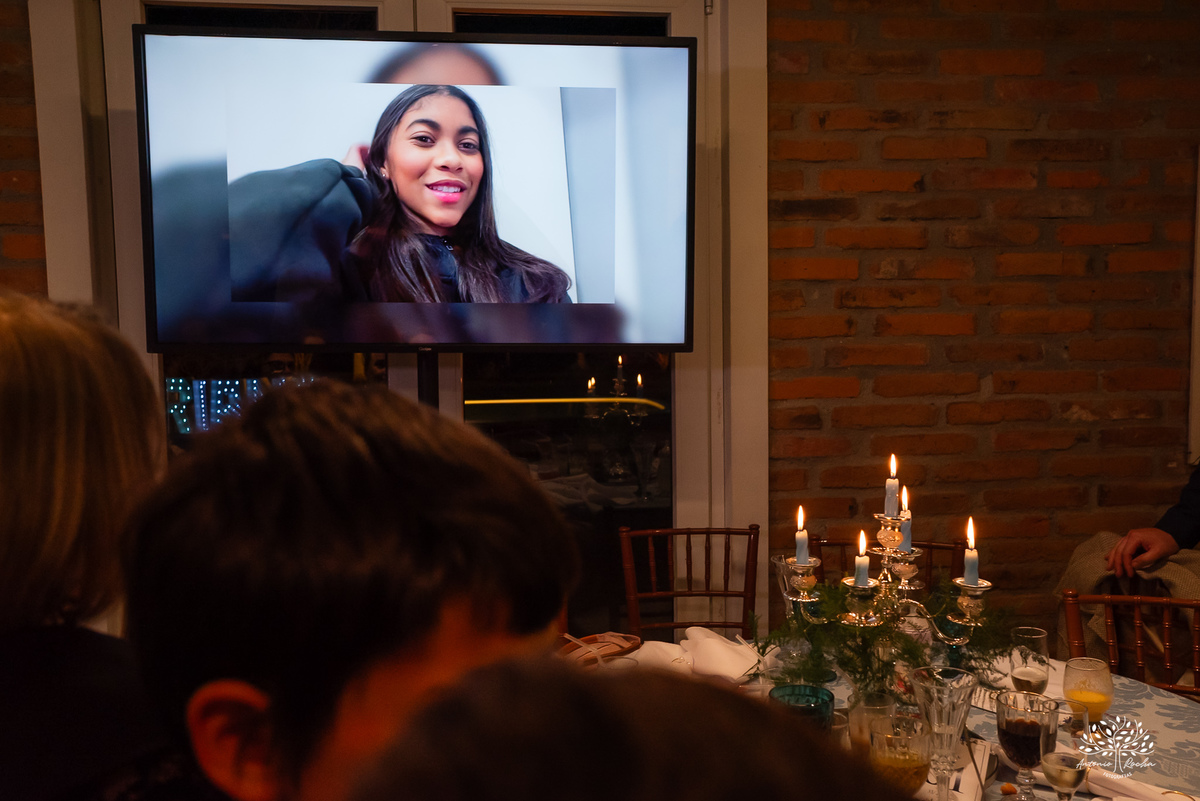 cliques 15 anos - festa de debutante - ensaio pré-festa - Quinta Dom Manuel - Essence Beauty - valsa com o pai - dança com as amigas - pista de dança - confetes coloridos - parabéns 15 anos - fotografia de debutante - Antonio Rocha Fotografias - Pelotas