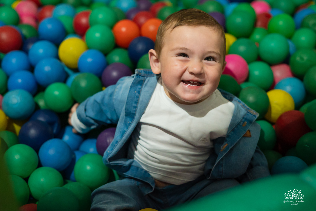 fotógrafo de aniversário infantil - festa de 1 ano - primeiro aninho - Cliff Kids - Galinha Pintadinha - fotografia infantil - fotos de aniversário - Pelotas - ensaio família - festa infantil - fotografia profissional - Antonio Rocha Fotografias - docinho