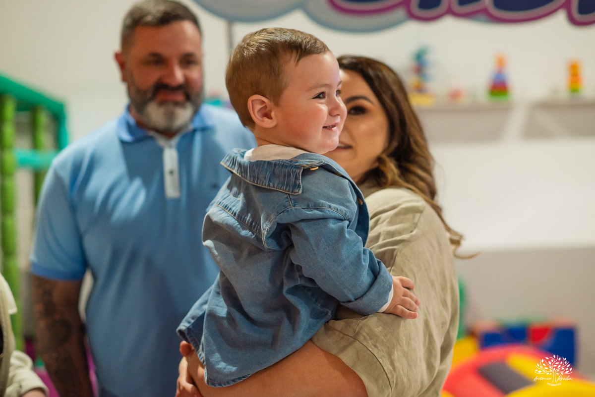 fotógrafo de aniversário infantil - festa de 1 ano - primeiro aninho - Cliff Kids - Galinha Pintadinha - fotografia infantil - fotos de aniversário - Pelotas - ensaio família - festa infantil - fotografia profissional - Antonio Rocha Fotografias - docinho