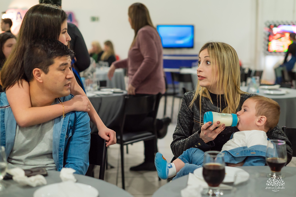 fotógrafo de aniversário infantil - festa de 1 ano - primeiro aninho - Cliff Kids - Galinha Pintadinha - fotografia infantil - fotos de aniversário - Pelotas - ensaio família - festa infantil - fotografia profissional - Antonio Rocha Fotografias - docinho