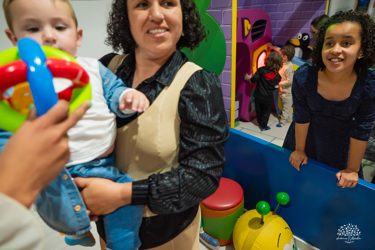 fotógrafo de aniversário infantil - festa de 1 ano - primeiro aninho - Cliff Kids - Galinha Pintadinha - fotografia infantil - fotos de aniversário - Pelotas - ensaio família - festa infantil - fotografia profissional - Antonio Rocha Fotografias - docinho