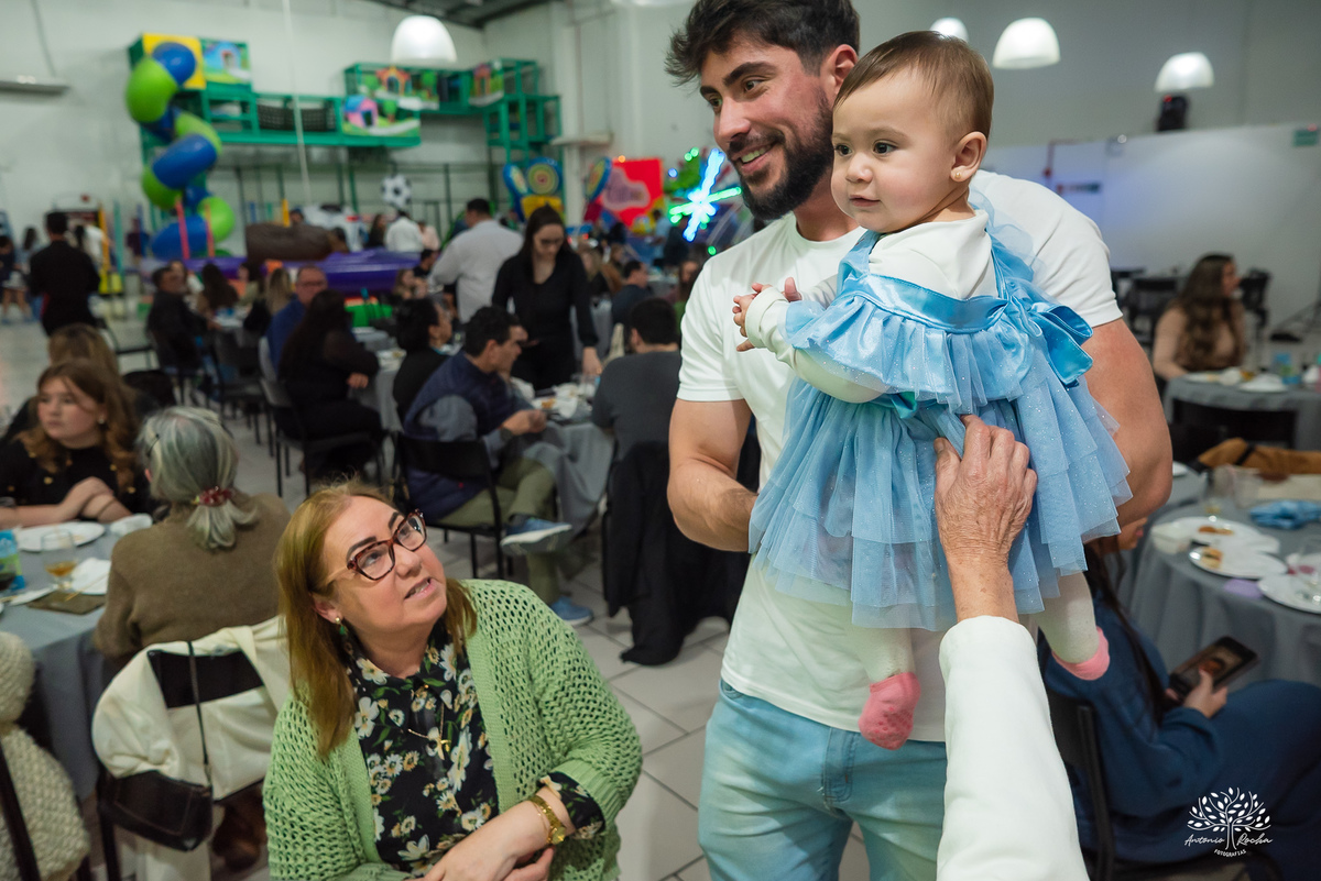 fotógrafo de aniversário infantil - festa de 1 ano - primeiro aninho - Cliff Kids - Galinha Pintadinha - fotografia infantil - fotos de aniversário - Pelotas - ensaio família - festa infantil - fotografia profissional - Antonio Rocha Fotografias - docinho
