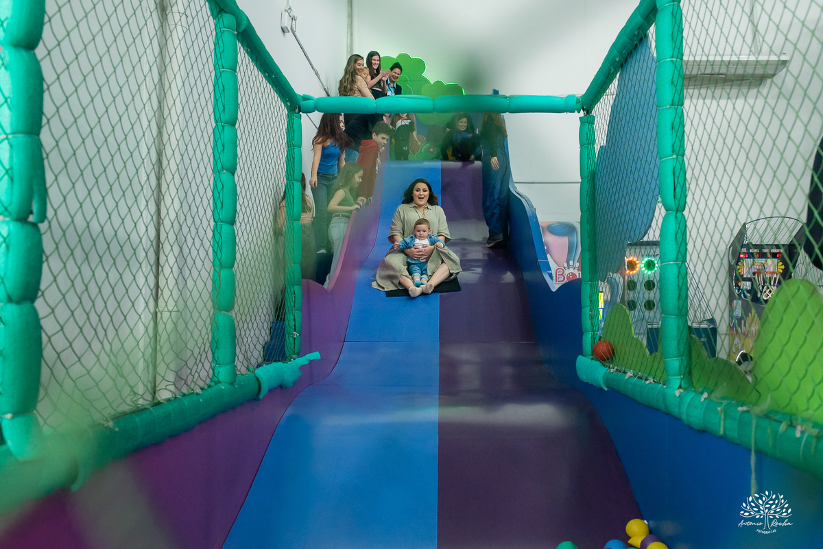 fotógrafo de aniversário infantil - festa de 1 ano - primeiro aninho - Cliff Kids - Galinha Pintadinha - fotografia infantil - fotos de aniversário - Pelotas - ensaio família - festa infantil - fotografia profissional - Antonio Rocha Fotografias - docinho