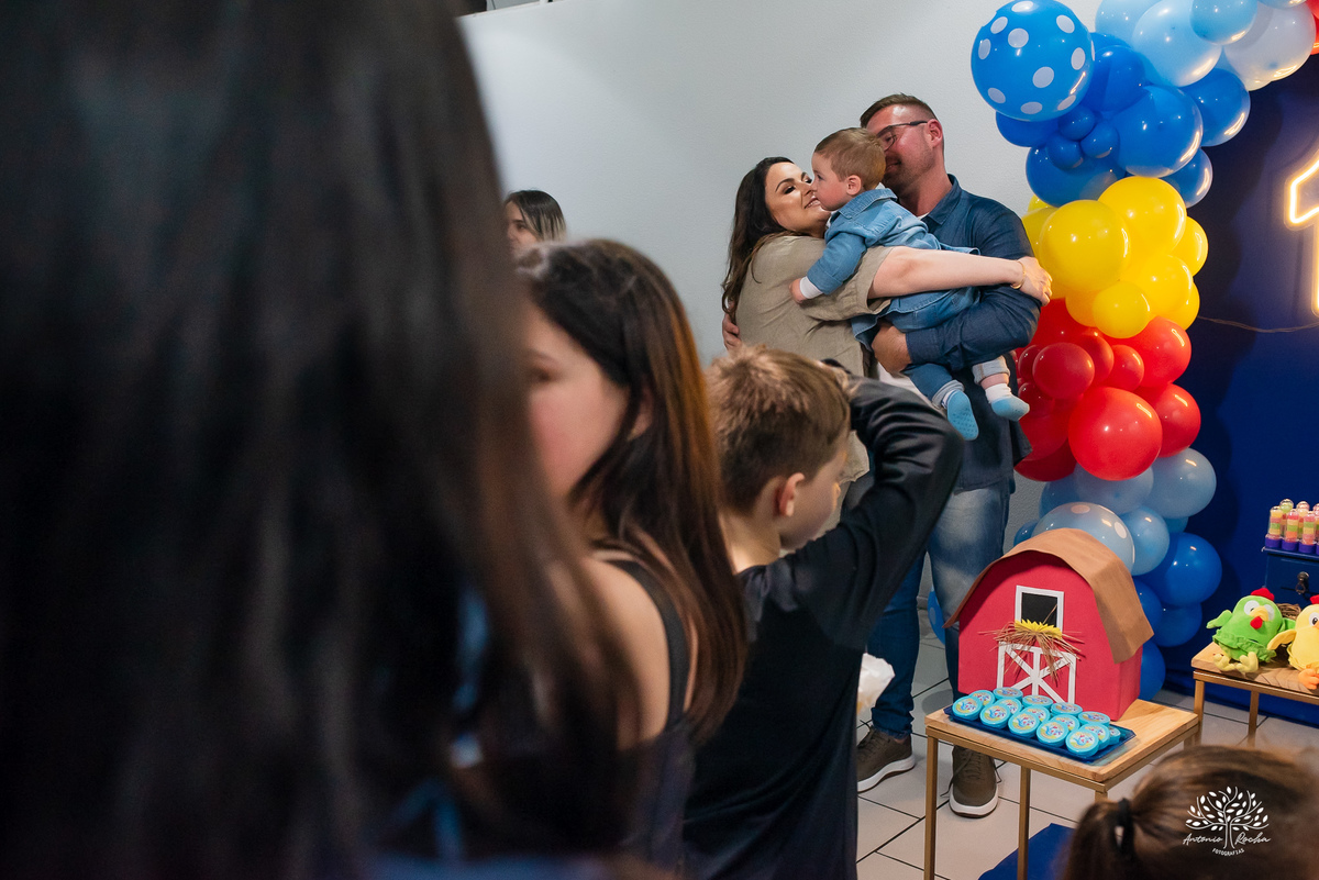 fotógrafo de aniversário infantil - festa de 1 ano - primeiro aninho - Cliff Kids - Galinha Pintadinha - fotografia infantil - fotos de aniversário - Pelotas - ensaio família - festa infantil - fotografia profissional - Antonio Rocha Fotografias - docinho