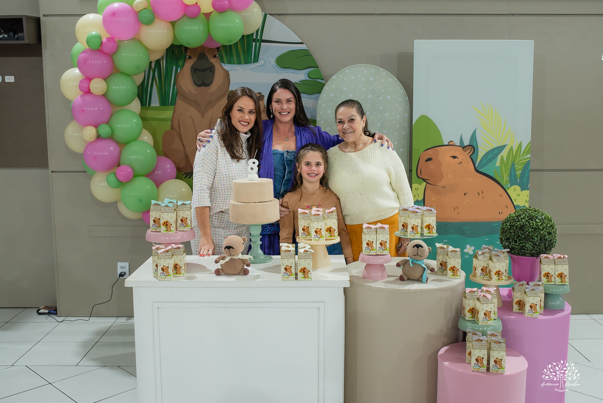 aniversário infantil - fotografia de festa - fotografia espontânea – Show do parabéns - tirolesa - barco vick - torre de aventuras - fotografia de crianças - lembranças de família - festa tema capivara - Pelotas - Antonio Rocha Fotografias - tio guigui