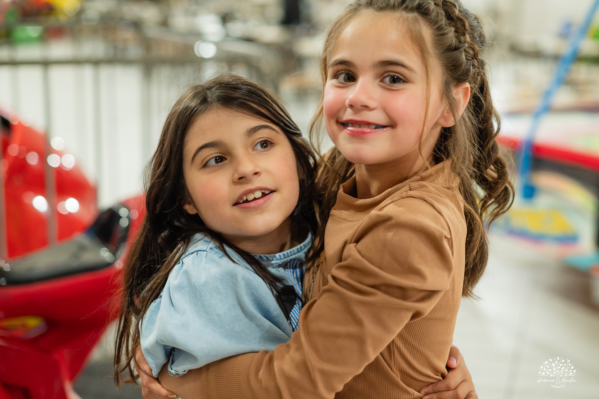 aniversário infantil - fotografia de festa - fotografia espontânea – Show do parabéns - tirolesa - barco vick - torre de aventuras - fotografia de crianças - lembranças de família - festa tema capivara - Pelotas - Antonio Rocha Fotografias - tio guigui