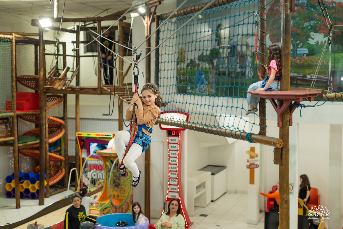 aniversário infantil - fotografia de festa - fotografia espontânea – Show do parabéns - tirolesa - barco vick - torre de aventuras - fotografia de crianças - lembranças de família - festa tema capivara - Pelotas - Antonio Rocha Fotografias - tio guigui