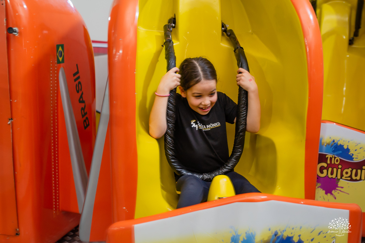 aniversário infantil - fotografia de festa - fotografia espontânea – Show do parabéns - tirolesa - barco vick - torre de aventuras - fotografia de crianças - lembranças de família - festa tema capivara - Pelotas - Antonio Rocha Fotografias - tio guigui