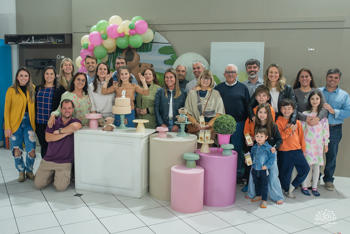 aniversário infantil - fotografia de festa - fotografia espontânea – Show do parabéns - tirolesa - barco vick - torre de aventuras - fotografia de crianças - lembranças de família - festa tema capivara - Pelotas - Antonio Rocha Fotografias - tio guigui