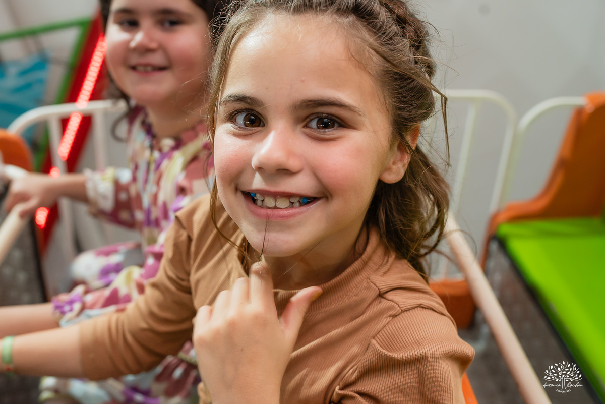aniversário infantil - fotografia de festa - fotografia espontânea – Show do parabéns - tirolesa - barco vick - torre de aventuras - fotografia de crianças - lembranças de família - festa tema capivara - Pelotas - Antonio Rocha Fotografias - tio guigui