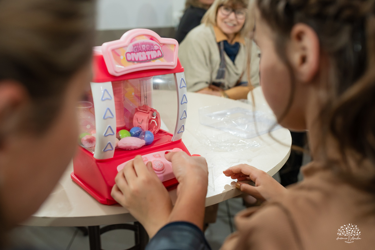 aniversário infantil - fotografia de festa - fotografia espontânea – Show do parabéns - tirolesa - barco vick - torre de aventuras - fotografia de crianças - lembranças de família - festa tema capivara - Pelotas - Antonio Rocha Fotografias - tio guigui
