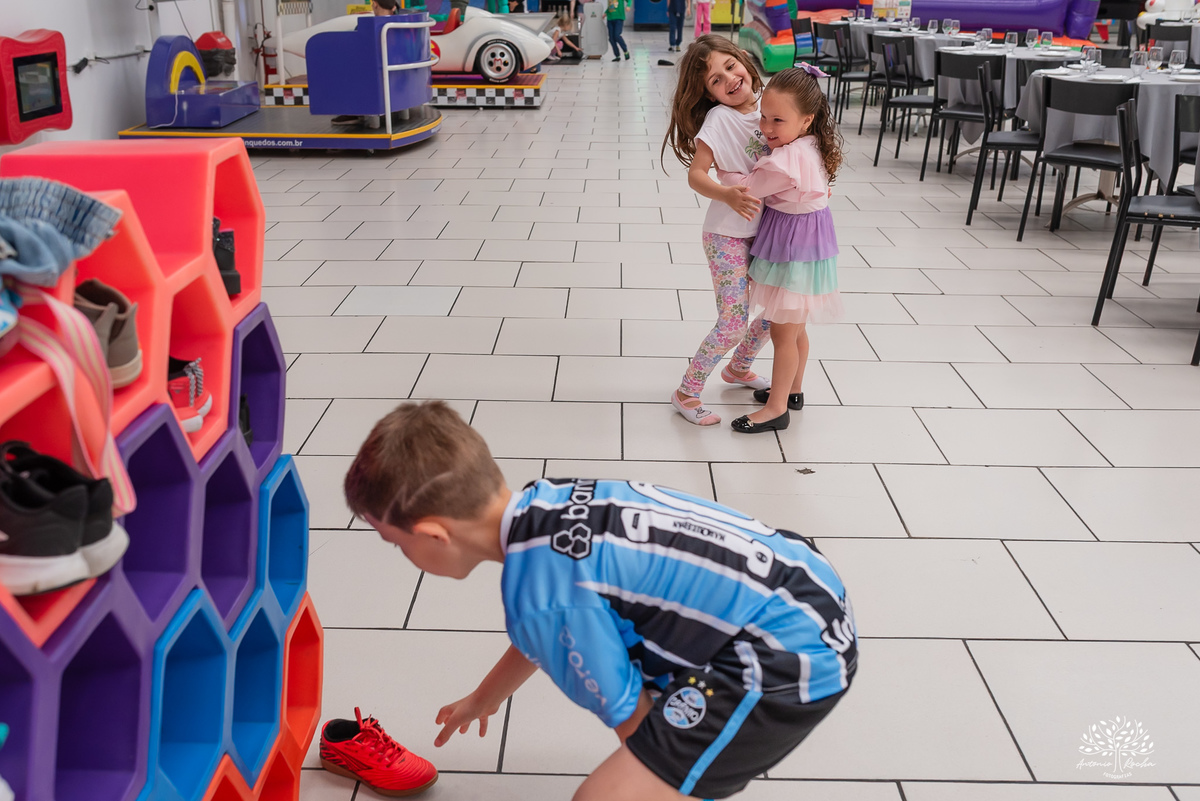 fotografia infantil - aniversário infantil - fotógrafo em Pelotas - ensaio infantil - festa de 8 anos - família reunida - registro de infância - fotografia de família - Antonio Rocha Fotografias - fotografia espontânea – Cliff Kids – Sprunki - Gamer