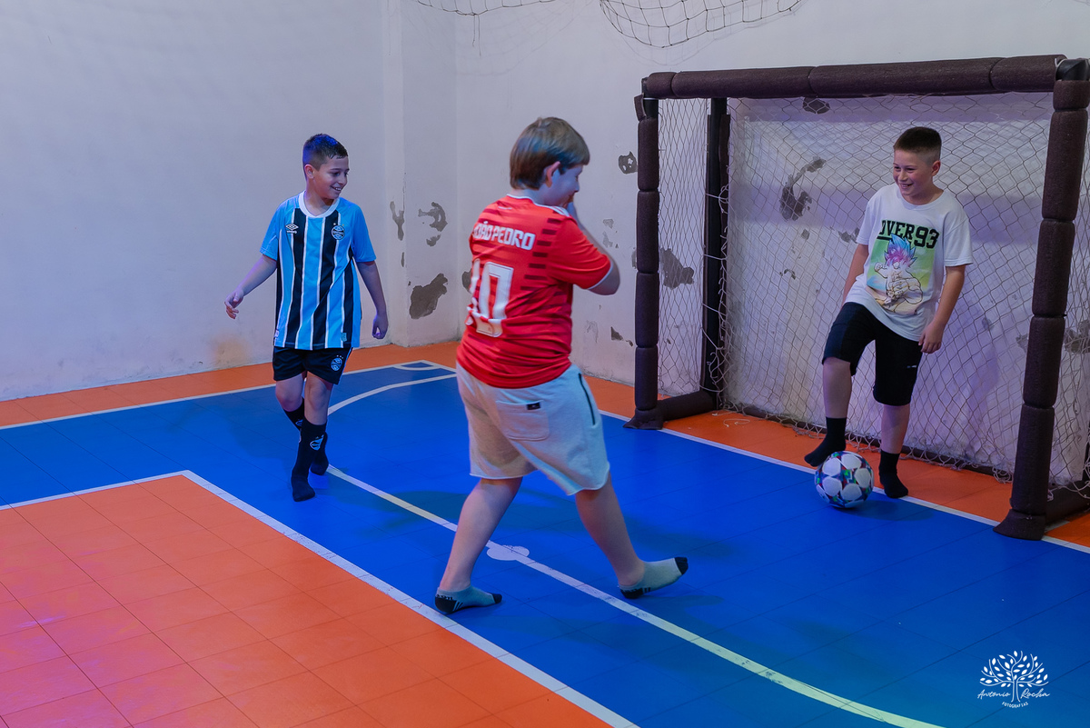 fotografia infantil - festa dupla - aniversário infantil - fotógrafo em Pelotas - Antonio Rocha Fotografias - ensaio infantil - festa temática - Stitch - futebol - Meu Herói - Leão - Angel - Grêmio - Quadra de Futebol - Pintura Facial - Arte Riso - irmãos