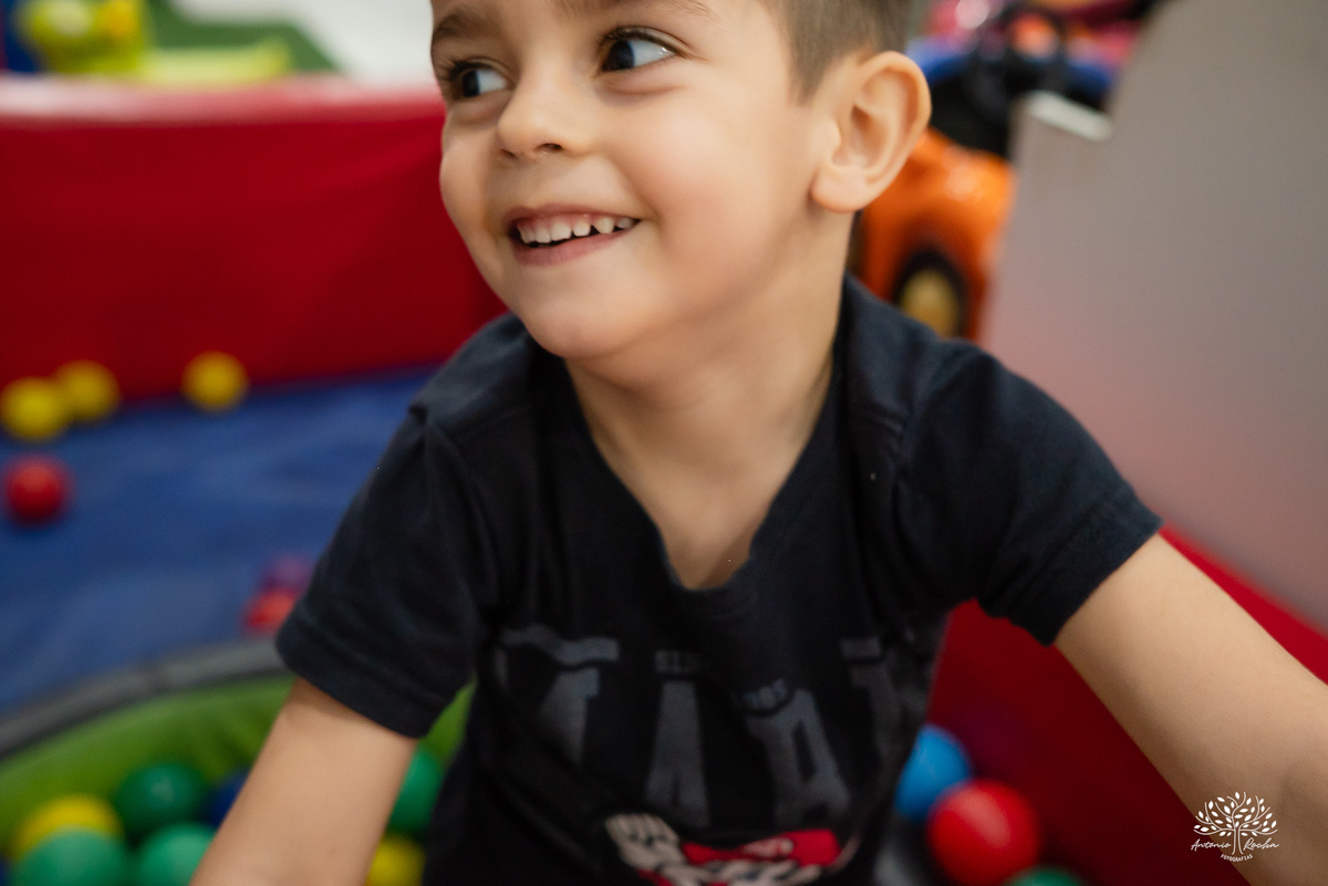 fotografia infantil - festa dupla - aniversário infantil - fotógrafo em Pelotas - Antonio Rocha Fotografias - ensaio infantil - festa temática - Stitch - futebol - Meu Herói - Leão - Angel - Grêmio - Quadra de Futebol - Pintura Facial - Arte Riso - irmãos