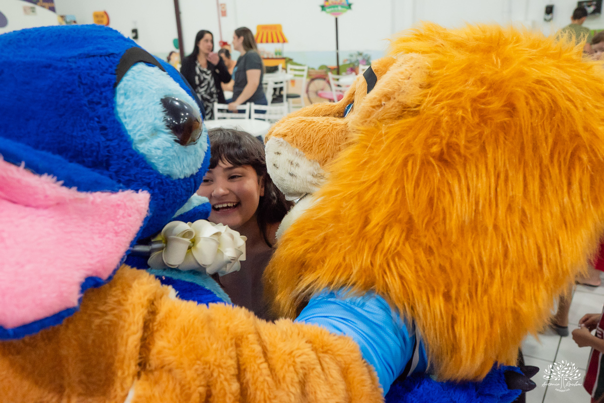 fotografia infantil - festa dupla - aniversário infantil - fotógrafo em Pelotas - Antonio Rocha Fotografias - ensaio infantil - festa temática - Stitch - futebol - Meu Herói - Leão - Angel - Grêmio - Quadra de Futebol - Pintura Facial - Arte Riso - irmãos