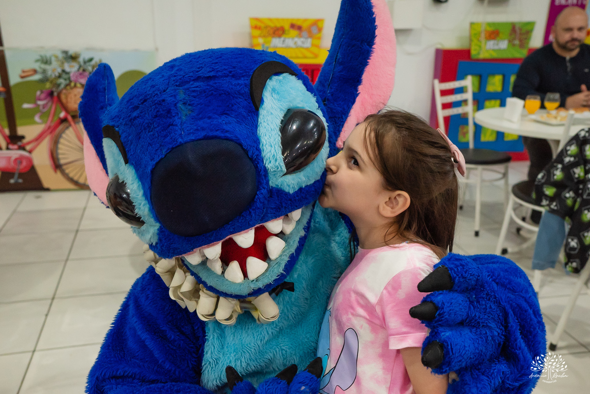 fotografia infantil - festa dupla - aniversário infantil - fotógrafo em Pelotas - Antonio Rocha Fotografias - ensaio infantil - festa temática - Stitch - futebol - Meu Herói - Leão - Angel - Grêmio - Quadra de Futebol - Pintura Facial - Arte Riso - irmãos