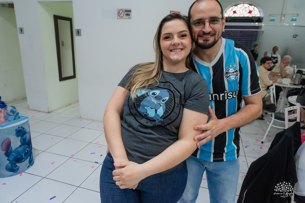 fotografia infantil - festa dupla - aniversário infantil - fotógrafo em Pelotas - Antonio Rocha Fotografias - ensaio infantil - festa temática - Stitch - futebol - Meu Herói - Leão - Angel - Grêmio - Quadra de Futebol - Pintura Facial - Arte Riso - irmãos