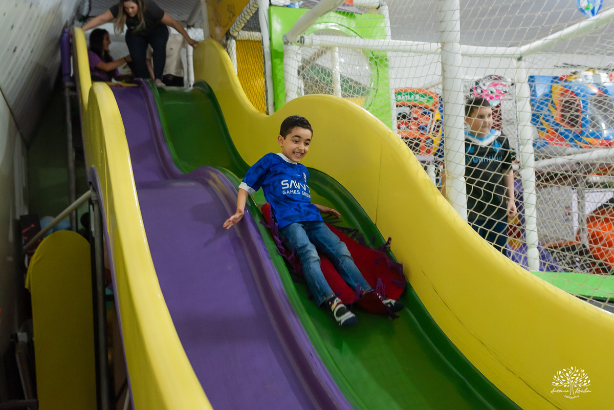 fotografia infantil - festa dupla - aniversário infantil - fotógrafo em Pelotas - Antonio Rocha Fotografias - ensaio infantil - festa temática - Stitch - futebol - Meu Herói - Leão - Angel - Grêmio - Quadra de Futebol - Pintura Facial - Arte Riso - irmãos
