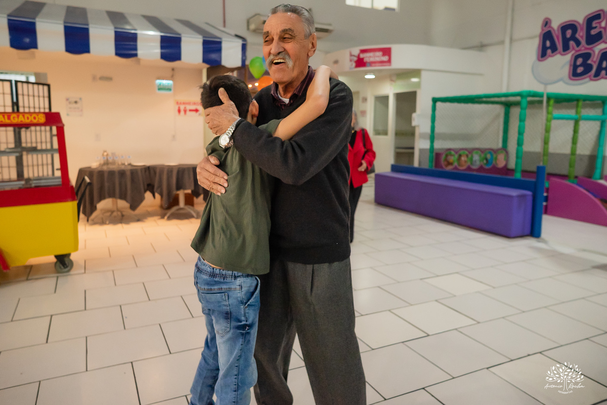 fotografia infantil - aniversário infantil - fotógrafo de festas - fotógrafo em Pelotas -  Antonio Rocha Fotografias - tema Disney - Mickey e Minnie - decoração criativa - fotografia de família - ensaio aniversário - fotografia profissional – Cliff Kids