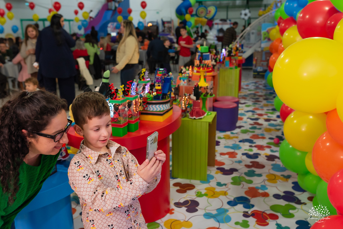 fotografia infantil - aniversário infantil - fotógrafo de festas - fotógrafo em Pelotas -  Antonio Rocha Fotografias - tema Disney - Mickey e Minnie - decoração criativa - fotografia de família - ensaio aniversário - fotografia profissional – Cliff Kids