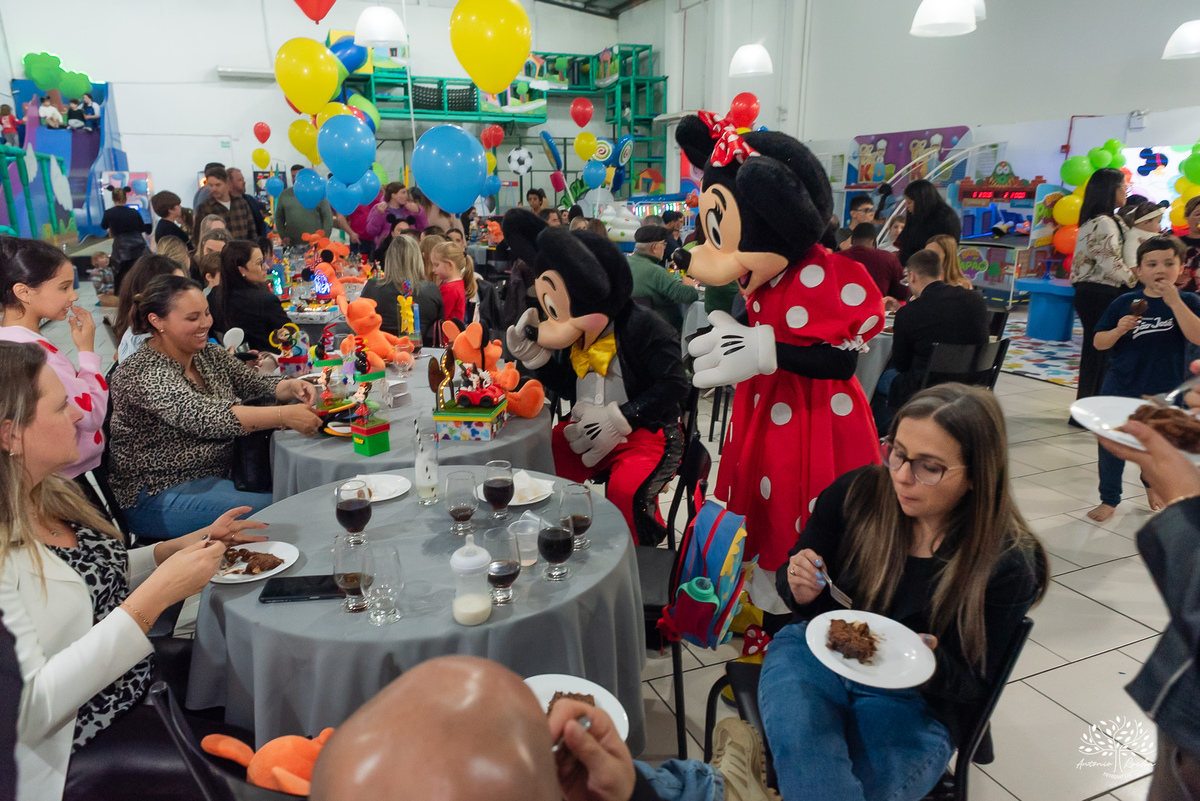 fotografia infantil - aniversário infantil - fotógrafo de festas - fotógrafo em Pelotas -  Antonio Rocha Fotografias - tema Disney - Mickey e Minnie - decoração criativa - fotografia de família - ensaio aniversário - fotografia profissional – Cliff Kids