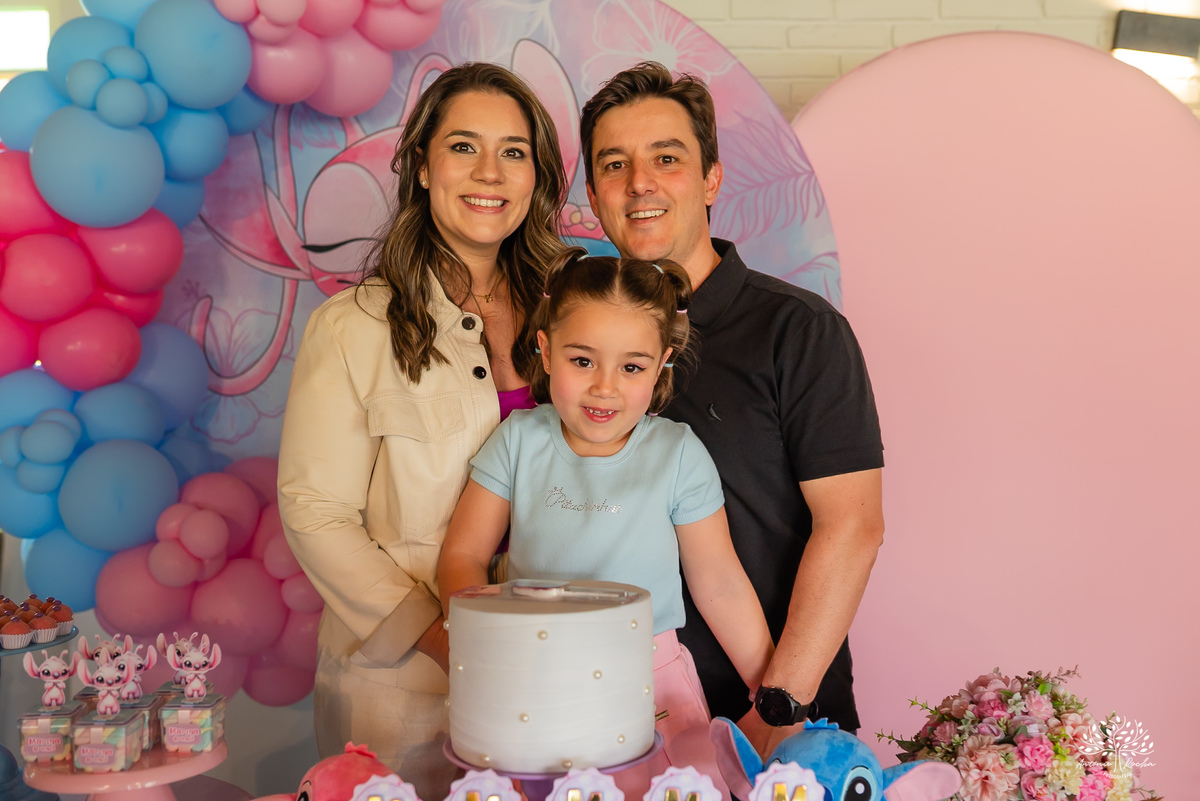 aniversário-infantil - irmãos - festa-dupla - fotografia-infantil - Pelotas - Clube-Dunas - Stitch - espontaneidade - Antonio-Rocha-Fotografias -Animadores - Recreação Pés Descalço - Música ao vivo - Cama Elástica - Balão Surpresa - Personalizados - Bolo