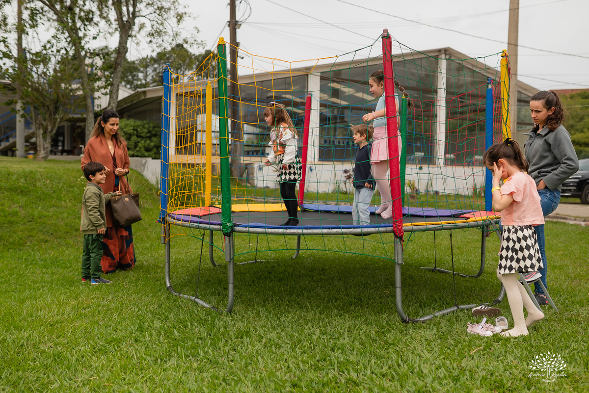 aniversário-infantil - irmãos - festa-dupla - fotografia-infantil - Pelotas - Clube-Dunas - Stitch - espontaneidade - Antonio-Rocha-Fotografias -Animadores - Recreação Pés Descalço - Música ao vivo - Cama Elástica - Balão Surpresa - Personalizados - Bolo