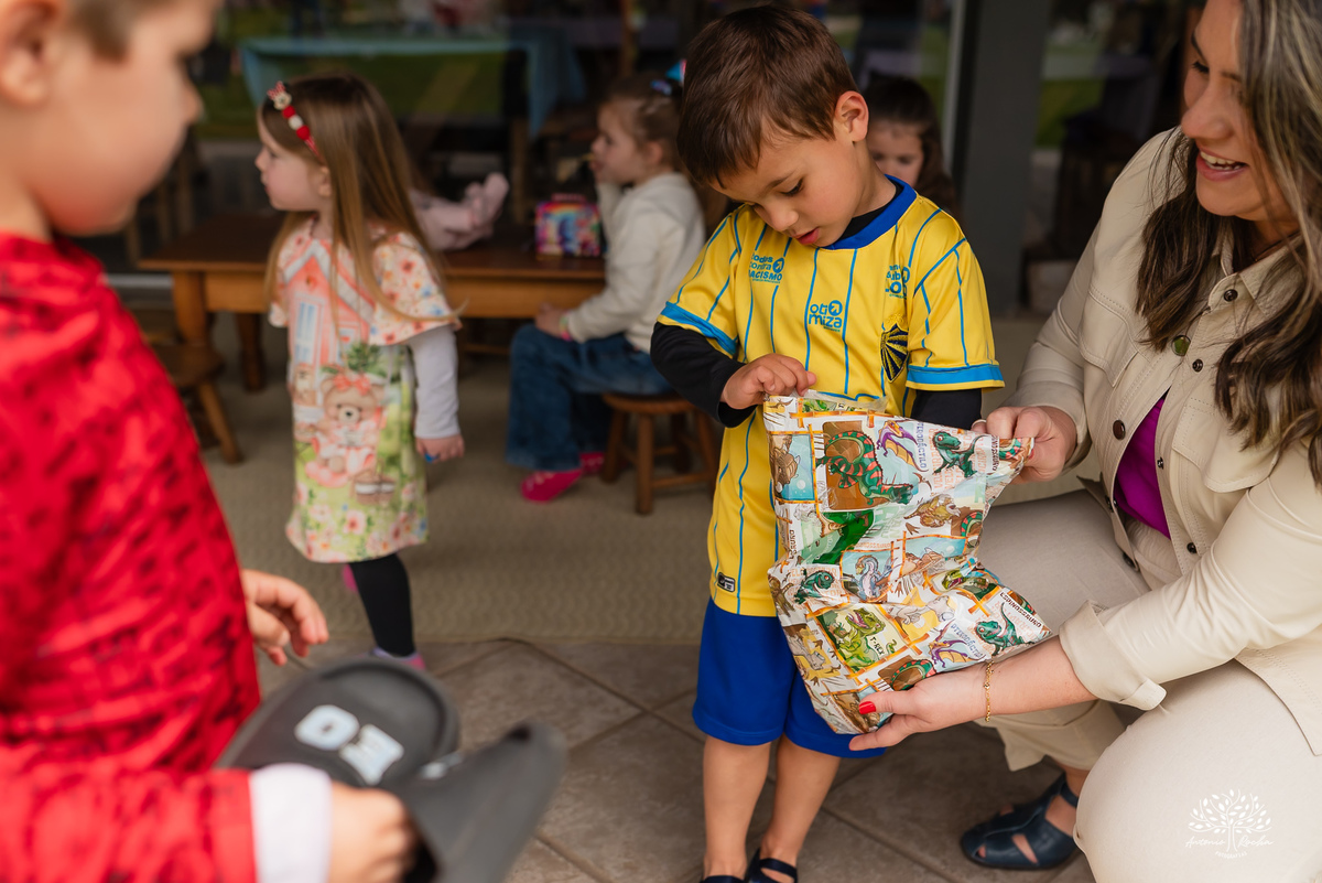 aniversário-infantil - irmãos - festa-dupla - fotografia-infantil - Pelotas - Clube-Dunas - Stitch - espontaneidade - Antonio-Rocha-Fotografias -Animadores - Recreação Pés Descalço - Música ao vivo - Cama Elástica - Balão Surpresa - Personalizados - Bolo