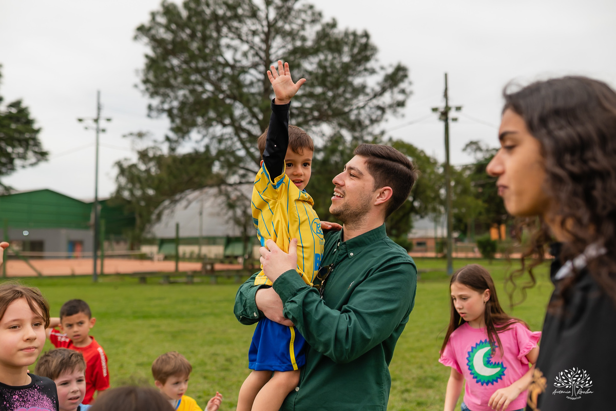 aniversário-infantil - irmãos - festa-dupla - fotografia-infantil - Pelotas - Clube-Dunas - Stitch - espontaneidade - Antonio-Rocha-Fotografias -Animadores - Recreação Pés Descalço - Música ao vivo - Cama Elástica - Balão Surpresa - Personalizados - Bolo