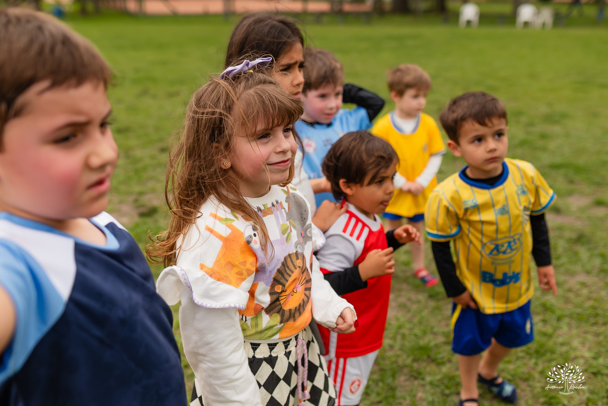 aniversário-infantil - irmãos - festa-dupla - fotografia-infantil - Pelotas - Clube-Dunas - Stitch - espontaneidade - Antonio-Rocha-Fotografias -Animadores - Recreação Pés Descalço - Música ao vivo - Cama Elástica - Balão Surpresa - Personalizados - Bolo