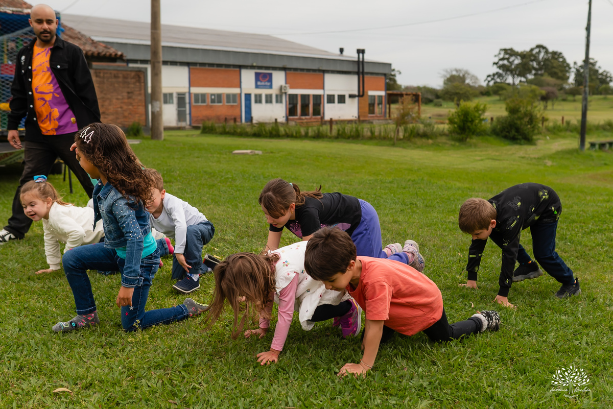 aniversário-infantil - irmãos - festa-dupla - fotografia-infantil - Pelotas - Clube-Dunas - Stitch - espontaneidade - Antonio-Rocha-Fotografias -Animadores - Recreação Pés Descalço - Música ao vivo - Cama Elástica - Balão Surpresa - Personalizados - Bolo