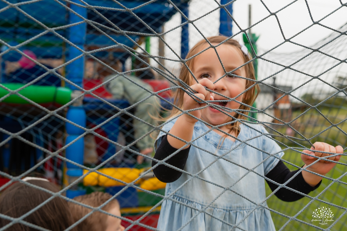aniversário-infantil - irmãos - festa-dupla - fotografia-infantil - Pelotas - Clube-Dunas - Stitch - espontaneidade - Antonio-Rocha-Fotografias -Animadores - Recreação Pés Descalço - Música ao vivo - Cama Elástica - Balão Surpresa - Personalizados - Bolo