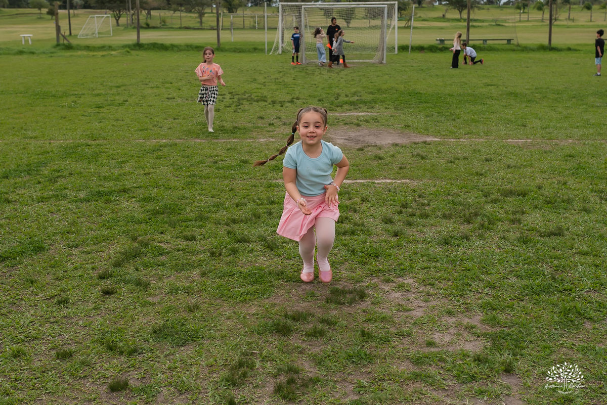 aniversário-infantil - irmãos - festa-dupla - fotografia-infantil - Pelotas - Clube-Dunas - Stitch - espontaneidade - Antonio-Rocha-Fotografias -Animadores - Recreação Pés Descalço - Música ao vivo - Cama Elástica - Balão Surpresa - Personalizados - Bolo