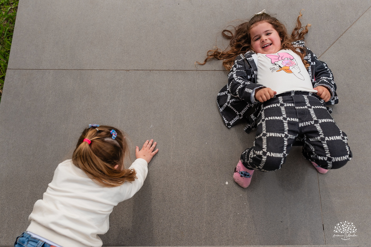 aniversário-infantil - irmãos - festa-dupla - fotografia-infantil - Pelotas - Clube-Dunas - Stitch - espontaneidade - Antonio-Rocha-Fotografias -Animadores - Recreação Pés Descalço - Música ao vivo - Cama Elástica - Balão Surpresa - Personalizados - Bolo