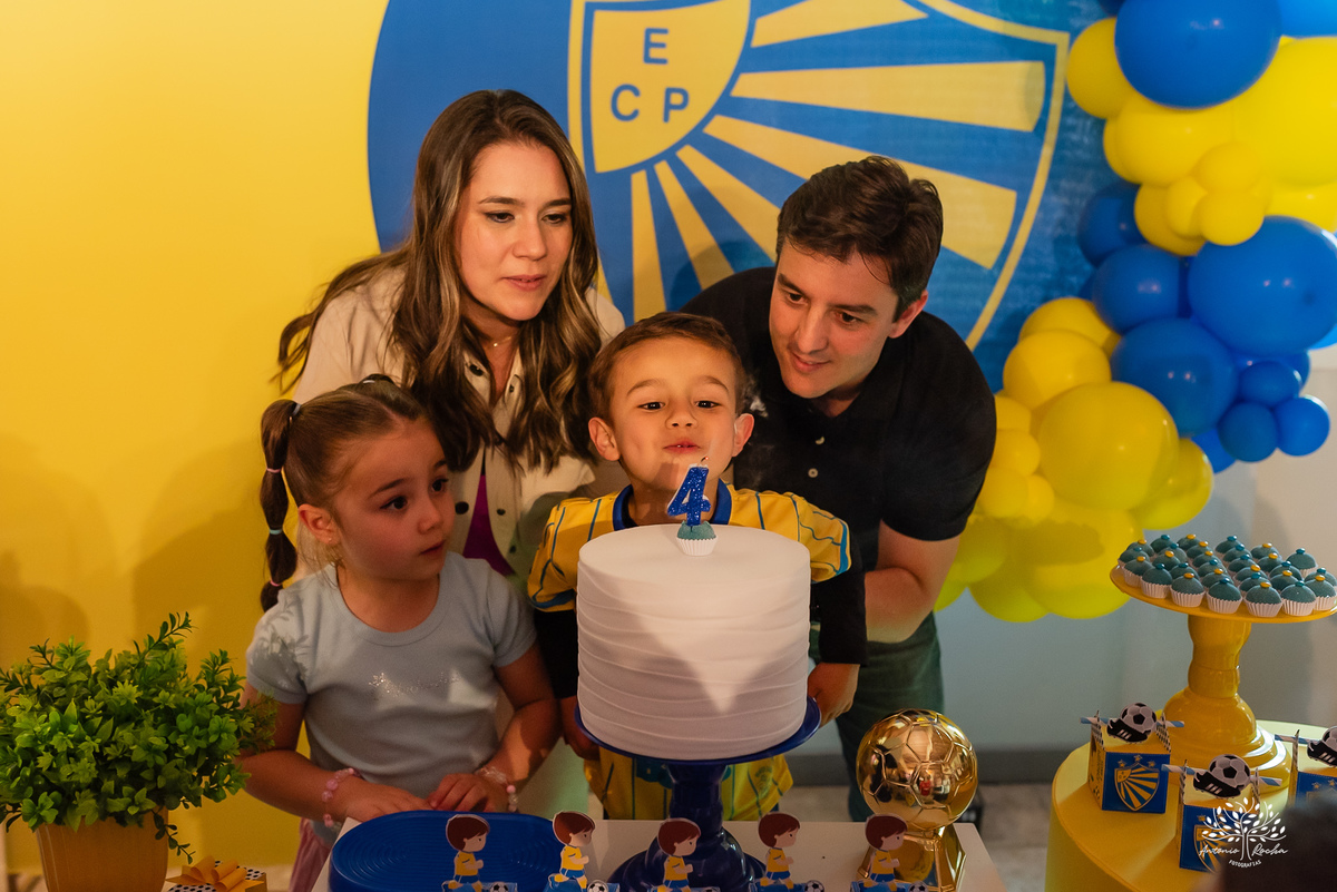 aniversário-infantil - irmãos - festa-dupla - fotografia-infantil - Pelotas - Clube-Dunas - Stitch - espontaneidade - Antonio-Rocha-Fotografias -Animadores - Recreação Pés Descalço - Música ao vivo - Cama Elástica - Balão Surpresa - Personalizados - Bolo