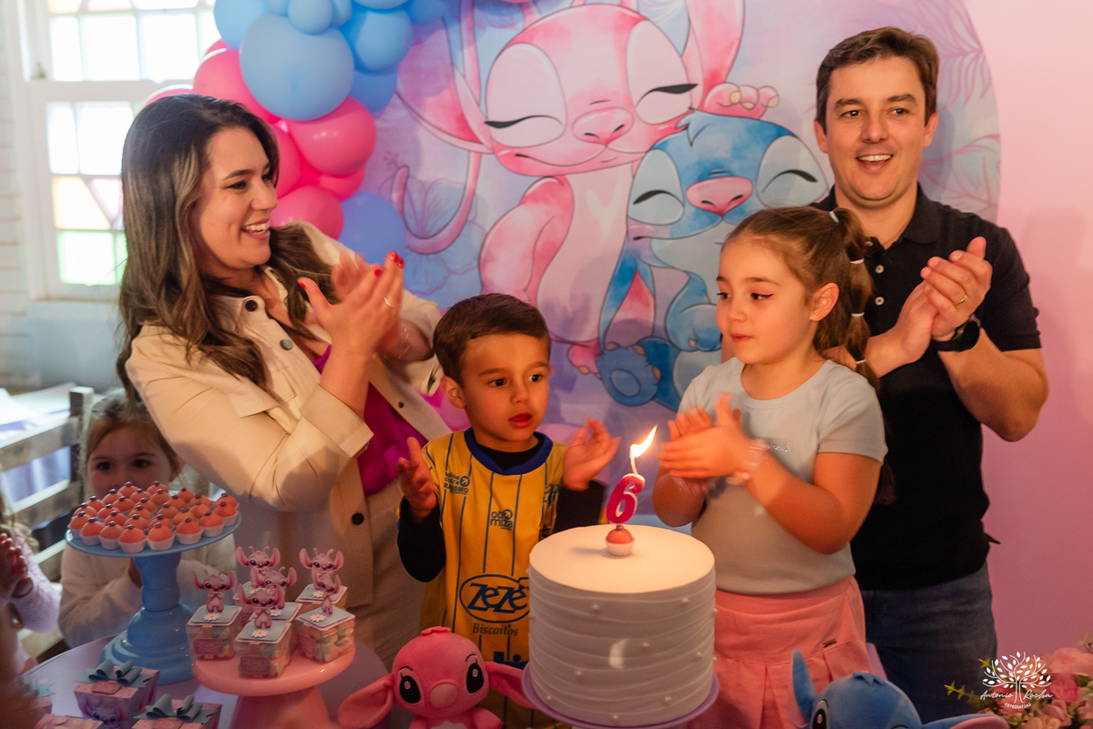 aniversário-infantil - irmãos - festa-dupla - fotografia-infantil - Pelotas - Clube-Dunas - Stitch - espontaneidade - Antonio-Rocha-Fotografias -Animadores - Recreação Pés Descalço - Música ao vivo - Cama Elástica - Balão Surpresa - Personalizados - Bolo