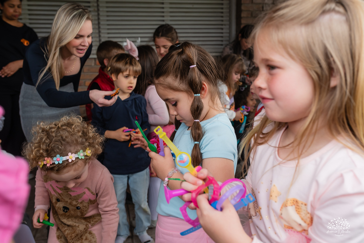 aniversário-infantil - irmãos - festa-dupla - fotografia-infantil - Pelotas - Clube-Dunas - Stitch - espontaneidade - Antonio-Rocha-Fotografias -Animadores - Recreação Pés Descalço - Música ao vivo - Cama Elástica - Balão Surpresa - Personalizados - Bolo