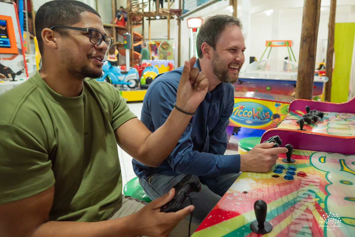 fotografia infantil - festa infantil - aniversário infantil - fotógrafos em Pelotas - fotógrafo de crianças – Tio Guigui - fotografia de família - fotografia profissional - fotógrafo Antonio Rocha - tema Fini - Antonio Rocha Fotografias