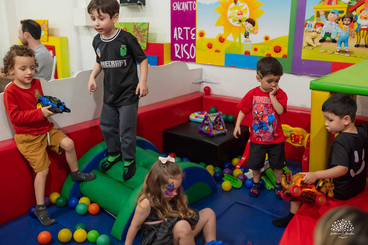 fotografia infantil - aniversário infantil - fotógrafo de crianças - Antonio Rocha Fotografias - fotografia espontânea - fotografia de família - ensaio infantil - festa de aniversário - fotógrafo barbudo - fotografia afetiva - Pelotas - roblox - game tnt