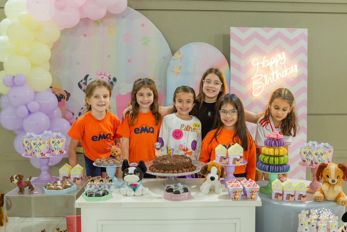 aniversário infantil - fotografia infantil - fotógrafa infantil - festa de aniversário - fotógrafa de família - história em família - infância - festa da Teté - bolo de aniversário - fotógrafo em Pelotas - Antonio Rocha Fotografias – tio Guigui – renata 