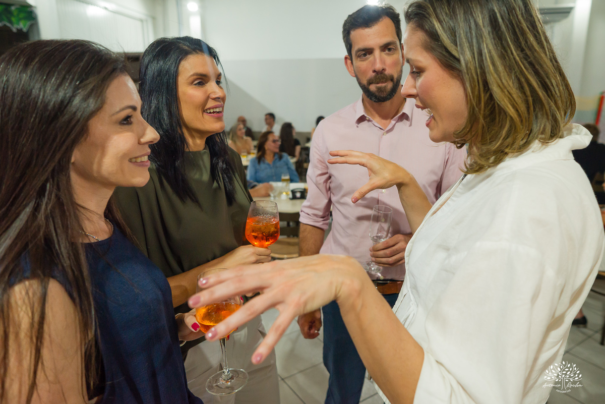 aniversário infantil - fotografia infantil - fotógrafa infantil - festa de aniversário - fotógrafa de família - história em família - infância - festa da Teté - bolo de aniversário - fotógrafo em Pelotas - Antonio Rocha Fotografias – tio Guigui – renata 